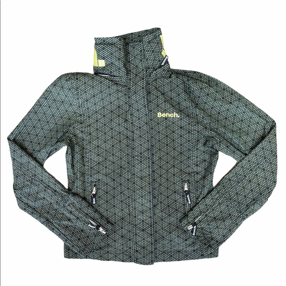 Bench windbreaker w hood